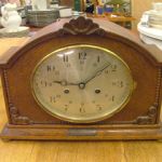 389 8234 TABLE CLOCK